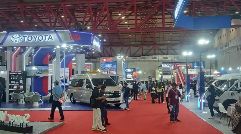 Pameran kendaraan komersial GIICOMVEC 2026 di Jakarta