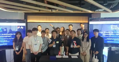 Ilustrasi simbolis kolaborasi startup teknologi internasional antara Indonesia dan Korea.