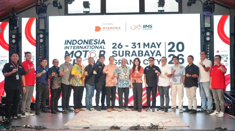 Simbol otomotif modern dan gaya hidup urban pada pameran IIMS Surabaya 2026.
