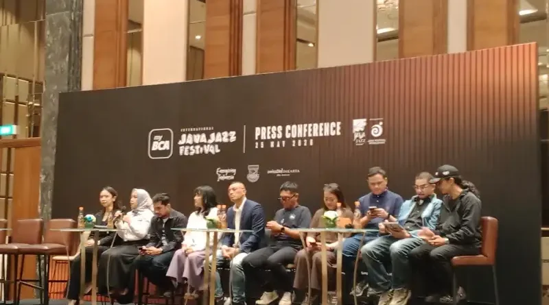 Ilustrasi simbolis gelombang sinyal internet nirkabel yang stabil di area festival musik modern.