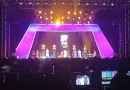 Earth, Wind & Fire Experience by Al McKay Hidupkan Jazz Funk di MyBCA International Java Jazz Festival 2026 Gitar elektrik klasik di atas panggung dengan pencahayaan warna-warni nuansa disko dan funk.