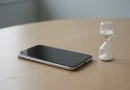 Ilustrasi Umur Ideal Smartphone untuk Stapo.id