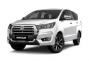 Desain eksterior gagah Toyota Innova Crysta model facelift tahun 2026.