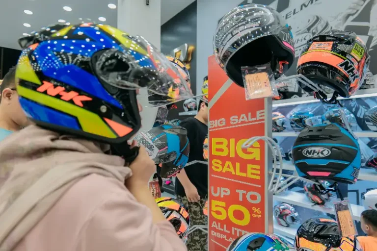 Deretan helm motor berkualitas di pameran otomotif Jakarta Fair 2026