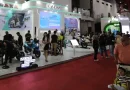 Ilustrasi deretan motor listrik modern dengan teknologi canggih.