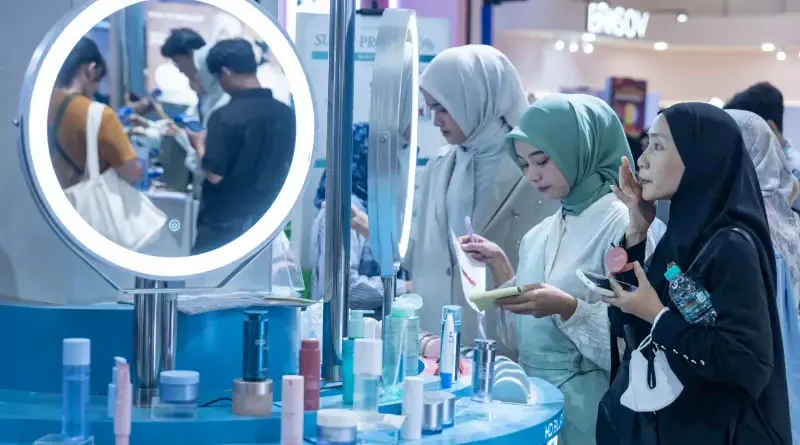 Promo make up dan emas logam mulia di Jakarta Fair 2026