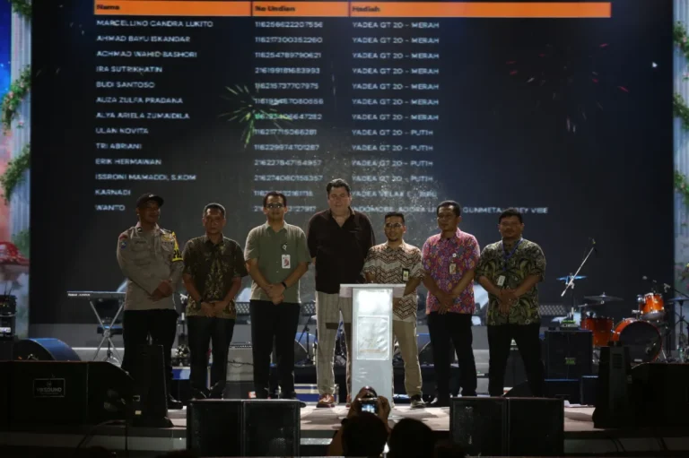 Pemenang undian motor Grand Prize Jakarta Fair 2026