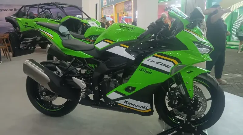 Ilustrasi Kawasaki ZX-4RR untuk Stapo.id