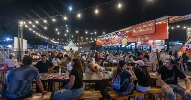 Rekomendasi Spot Kuliner Enak di Jakarta Fair 2026 Ilustrasi ragam kuliner malam festival