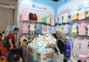 Ilustrasi aneka perlengkapan bayi dengan harga promo