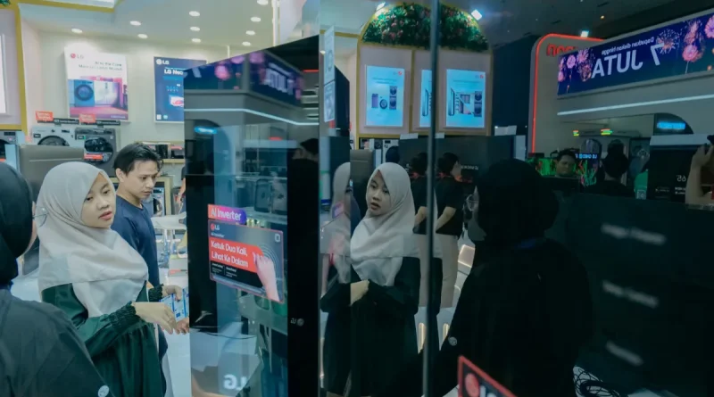 Rangkaian produk home appliance modern dipamerkan dalam ajang pameran besar