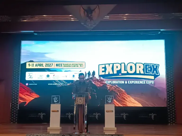 Ilustrasi pameran outdoor untuk Stapo.id