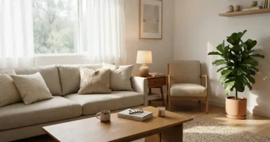 Cara Membuat Rumah Lebih Nyaman untuk Beristirahat Optimal Ruang tamu minimalis yang nyaman dengan cahaya alami untuk tempat beristirahat yang menenangkan
