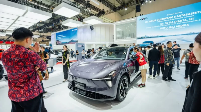 Model SUV listrik pintar global terbaru XPENG L03 yang mengusung desain futuristik modern