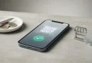 Simbol pembayaran digital QRIS bebas biaya administrasi untuk merchant.