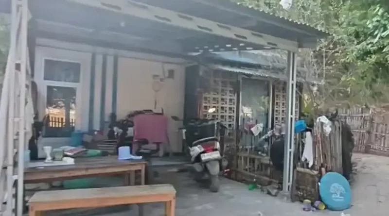Maket purwarupa rumah tahan gempa modular dengan teknologi rubber bearing