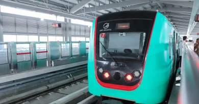 LRT Jakarta Kelapa Gading-Manggarai Mulai Beroperasi, Tarif Rp5.000 Ilustrasi jalur rel layang transportasi publik modern perkotaan yang futuristik dan bersih