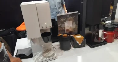 Mesin Kopi xBloom Hadirkan Sensasi Manual Brew Praktis di ICX 2026 Ilustrasi mesin kopi xBloom untuk Stapo.id