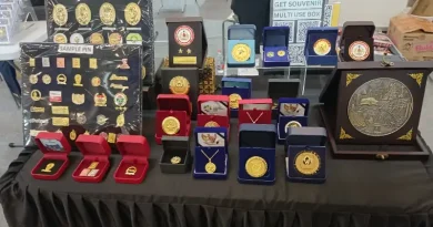 Sentuhan Kayu Alami Oniecraft Sukses Pikat Pengunjung Halal Indo Expo 2026 Ilustrasi suvenir kustom untuk Stapo.id